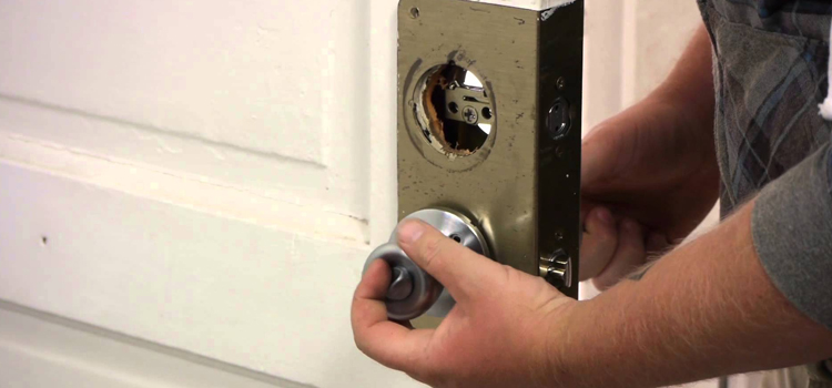 Home Lock Change in Woodside